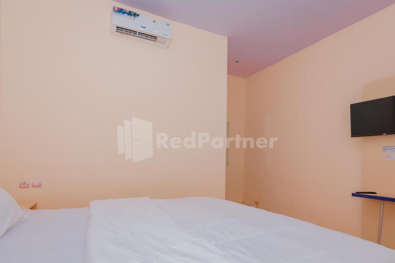 Ungu Kangen Hotel Bogor Mitra Reddoorz Exteriör bild